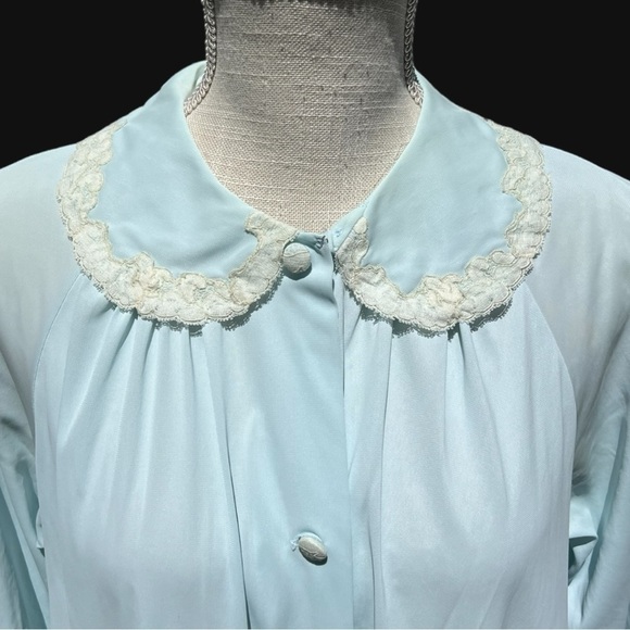 🌻VINTAGE Sears Roebuck & Co. Light Blue Nylon Robe w/ Lace Accents Size Small - Picture 6 of 14
